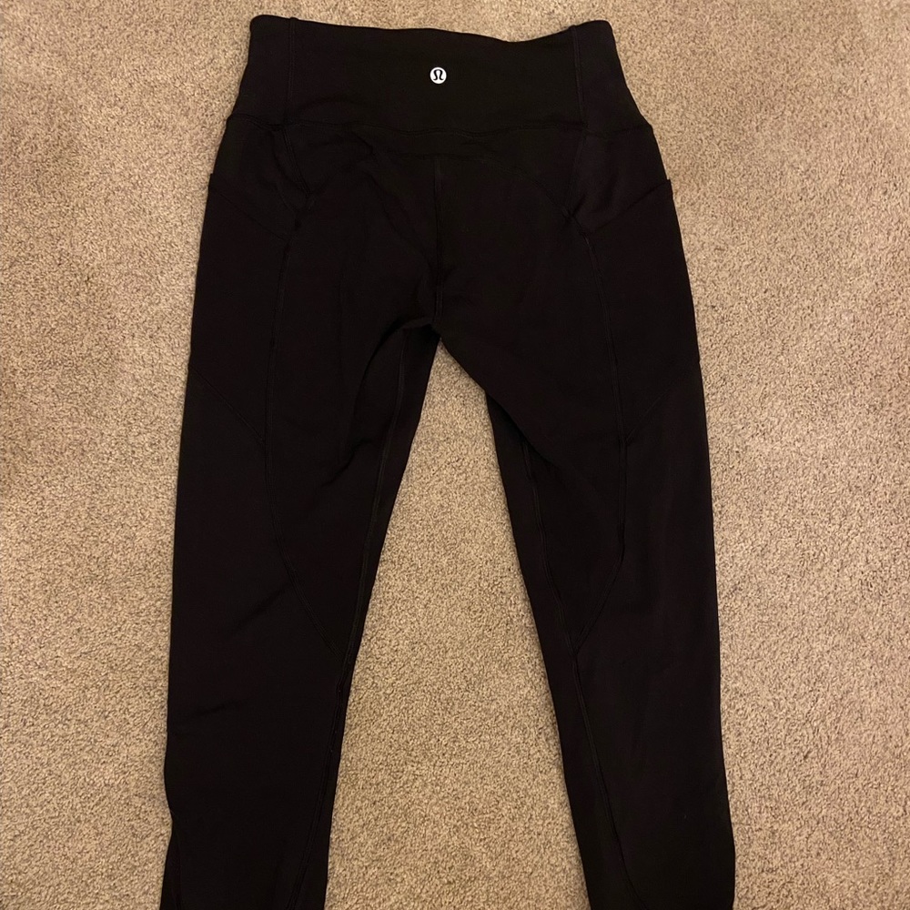 Lululemon size 6 black leggings with pockets, 25”